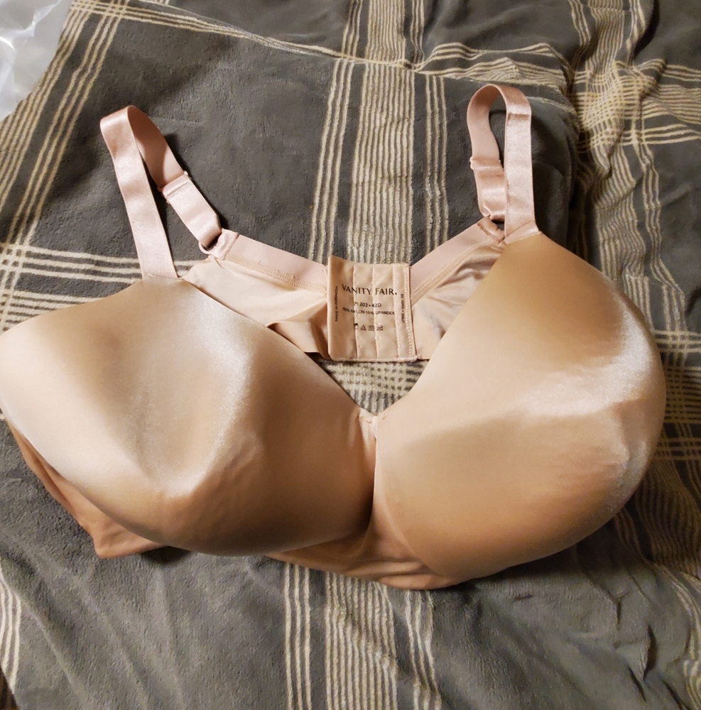 Vanity Fair Nearly Invisible wire free bra